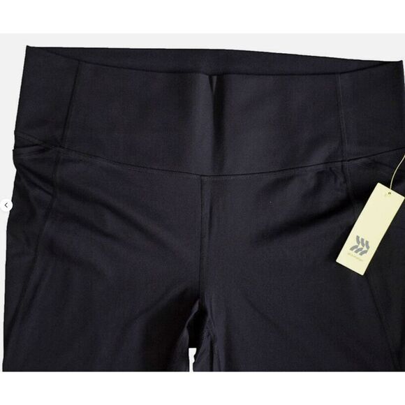 NWOT All in motion leggings capris - Picture 2 of 3